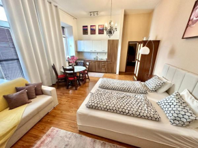 Home Away central apartment